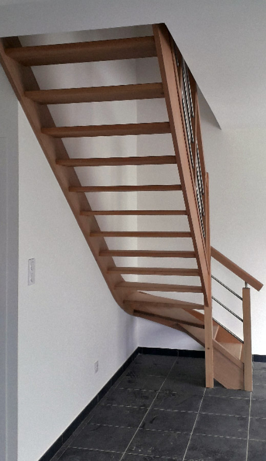 Escalier d'intérieur PMR standard en bois et métal "Erdeven" - Réf : STERL2016SCMEXOG - Vue n°1 bis